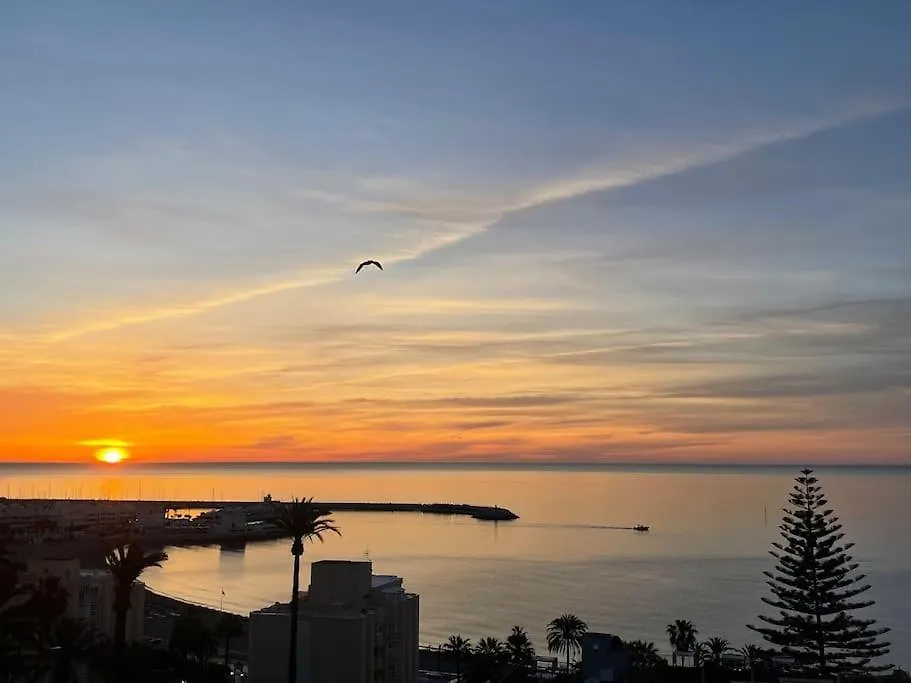 Vistas Al Mar Y Al Puerto Deportivo Apartman Benalmádena